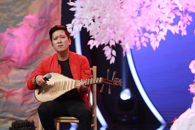 Trường Giang t&igrave;nh nguyện đệm đ&agrave;n cho Hương Ly h&aacute;t live "S&oacute;ng Gi&oacute;" - Ảnh 2.