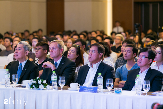 C&ocirc; g&aacute;i 26 tuổi chấp nhận từ bỏ đề xuất thăng cấp, thăng lương ở tập đo&agrave;n lớn, đầu tư gần 3 tỷ đồng để chờ ng&agrave;y được l&agrave;m phi c&ocirc;ng - Ảnh 3.