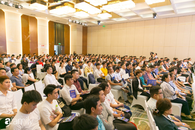 C&ocirc; g&aacute;i 26 tuổi chấp nhận từ bỏ đề xuất thăng cấp, thăng lương ở tập đo&agrave;n lớn, đầu tư gần 3 tỷ đồng để chờ ng&agrave;y được l&agrave;m phi c&ocirc;ng - Ảnh 6.