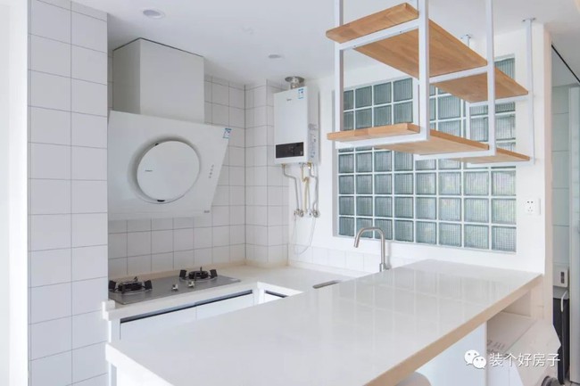 Ngôi nhà vỏn vẹn 30m² vẫn có đủ nhà bếp, phòng ăn, phòng tắm với lối thiết kế vô cùng thông minh - Ảnh 22.