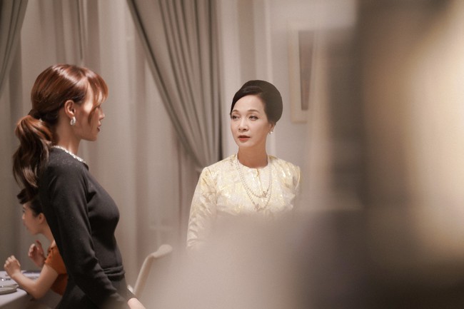 NSND L&ecirc; Khanh t&aacute;i xuất m&agrave;n ảnh rộng sau 20 năm, đẹp đ&agrave;i c&aacute;t, ki&ecirc;u sa chẳng k&eacute;m cạnh Lan Ngọc - Ảnh 1.