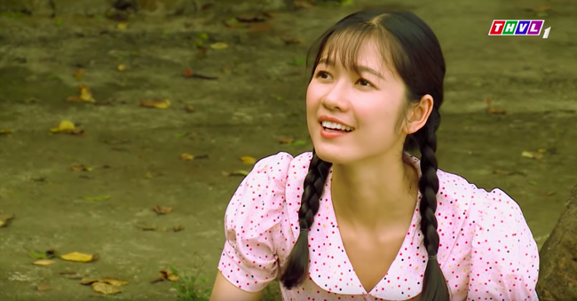 "Tiếng s&eacute;t trong mưa": Cậu Xu&acirc;n ẻo lả m&ecirc; con g&aacute;i Thị B&igrave;nh, quả b&aacute;o k&eacute;o đến Khải Duy kh&ocirc;ng trượt ph&aacute;t n&agrave;o - Ảnh 2.