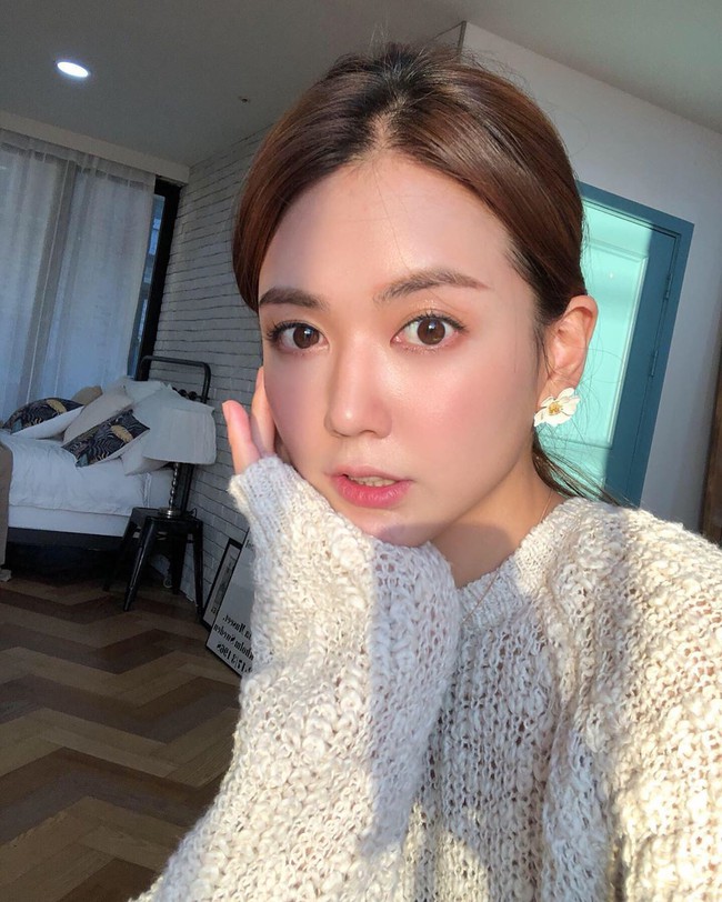 Da căng bóng, mướt mát như phủ sương suốt cả ngày hanh hao nhờ 4 bí kíp skincare đơn giản - Ảnh 3. Da căng bóng, mướt mát như phủ sương suốt cả ngày hanh hao nhờ 4 bí kíp skincare đơn giản - Ảnh 3.