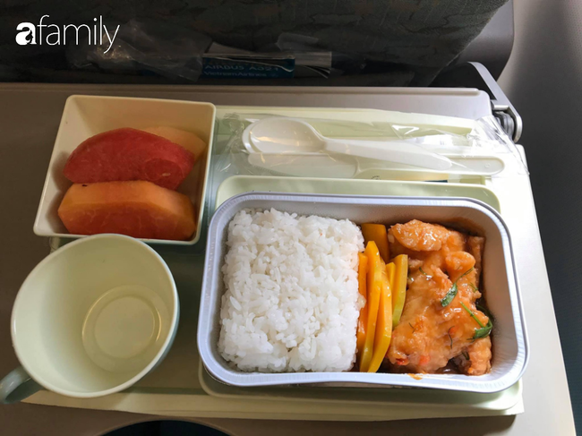 Bộ sưu tập bữa ăn trên máy bay của chàng trai 30 tuổi đi 34 quốc gia khiến ai cũng trầm trồ thích thú - Ảnh 26.