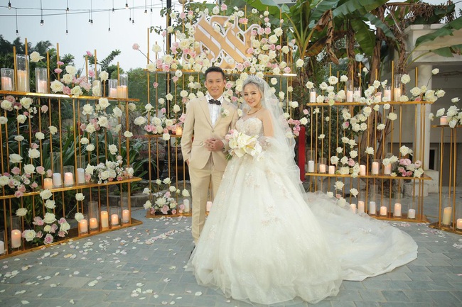 Cô dâu trong “đám cưới thế kỷ” tại Hà Nội với quan điểm thú vị: Đám cưới thành công là đám cưới mà tất cả mọi người đều cảm thấy hạnh phúc - Ảnh 3.