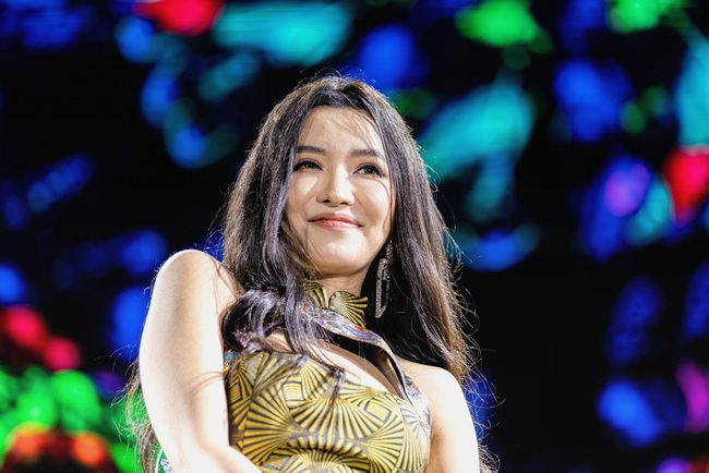 B&iacute;ch Phương đẹp như nữ thần, nhảy vũ điệu "Đi đu đưa đi" sau loạt ồn &agrave;o ở AAA - Ảnh 4.