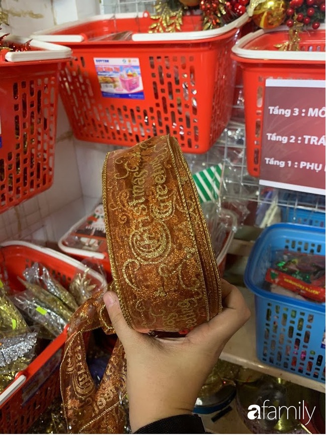 Bóc giá tất tần tật các đồ trang trí mà người tiêu dùng có thể mua trong dịp Giáng sinh này - Ảnh 13. Bóc giá tất tần tật các đồ trang trí mà người tiêu dùng có thể mua trong dịp Giáng sinh này - Ảnh 13.