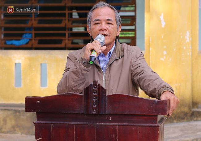 Buổi ch&agrave;o cờ đầu năm mới ch&igrave;m trong nước mắt ở ng&ocirc;i trường c&oacute; 6 học sinh đuối nước thương t&acirc;m - Ảnh 10.