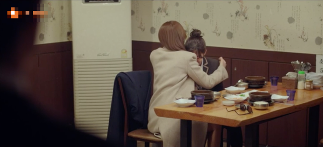 Chạm đến tr&aacute;i tim: Chỉ cần một lời khen ngợi n&agrave;y, Yoo In Na đ&atilde; đổ đứ đừ Lee Dong Wook - Ảnh 4.