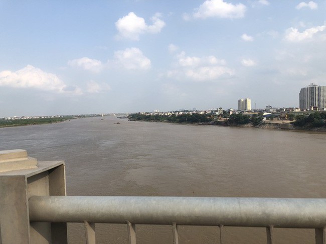 H&agrave;ng x&oacute;m b&agrave;ng ho&agrave;ng trước nghi &aacute;n chồng giết vợ, phi tang x&aacute;c ở H&agrave; Nội: B&agrave; H. mới tự &yacute; b&aacute;n chiếc &ocirc; t&ocirc; 1,6 tỷ chồng mua tặng - Ảnh 2.