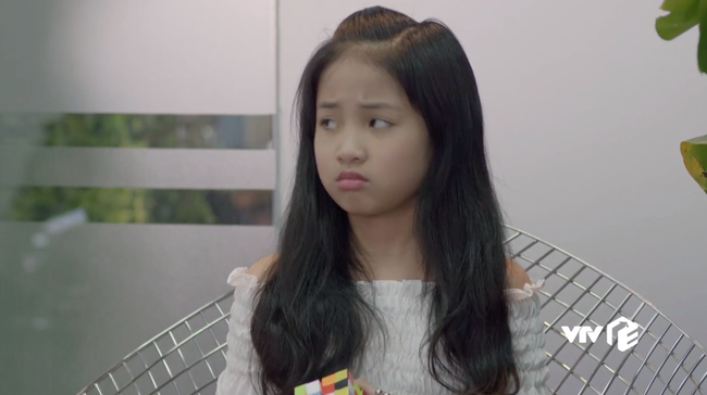 Những c&ocirc; g&aacute;i trong th&agrave;nh phố: B&aacute;ch v&agrave; Tr&uacute;c kh&oacute; m&agrave; y&ecirc;u nhau được khi c&oacute; nh&acirc;n vật n&agrave;y đứng giữa ngăn cản - Ảnh 3.