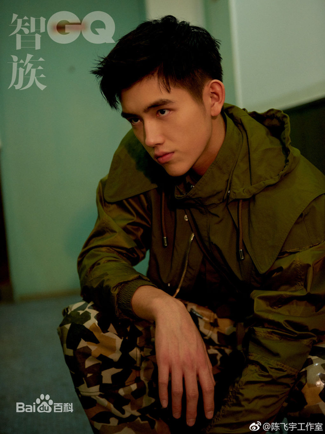 Nam thần con nh&agrave; n&ograve;i Cbiz g&acirc;y n&aacute;o loạn Học viện điện ảnh Bắc Kinh: Đi thi th&ocirc;i m&agrave; c&oacute; cần phải đẹp trai thế kh&ocirc;ng? - Ảnh 8.