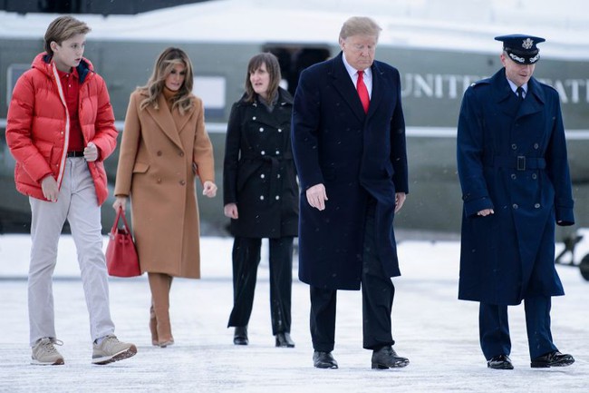 Cậu &uacute;t nh&agrave; Trump 12 tuổi đ&atilde; cao hơn bố, đẹp trai kh&ocirc;ng thua g&igrave; c&aacute;c sao nh&iacute; đ&igrave;nh đ&aacute;m - Ảnh 1.