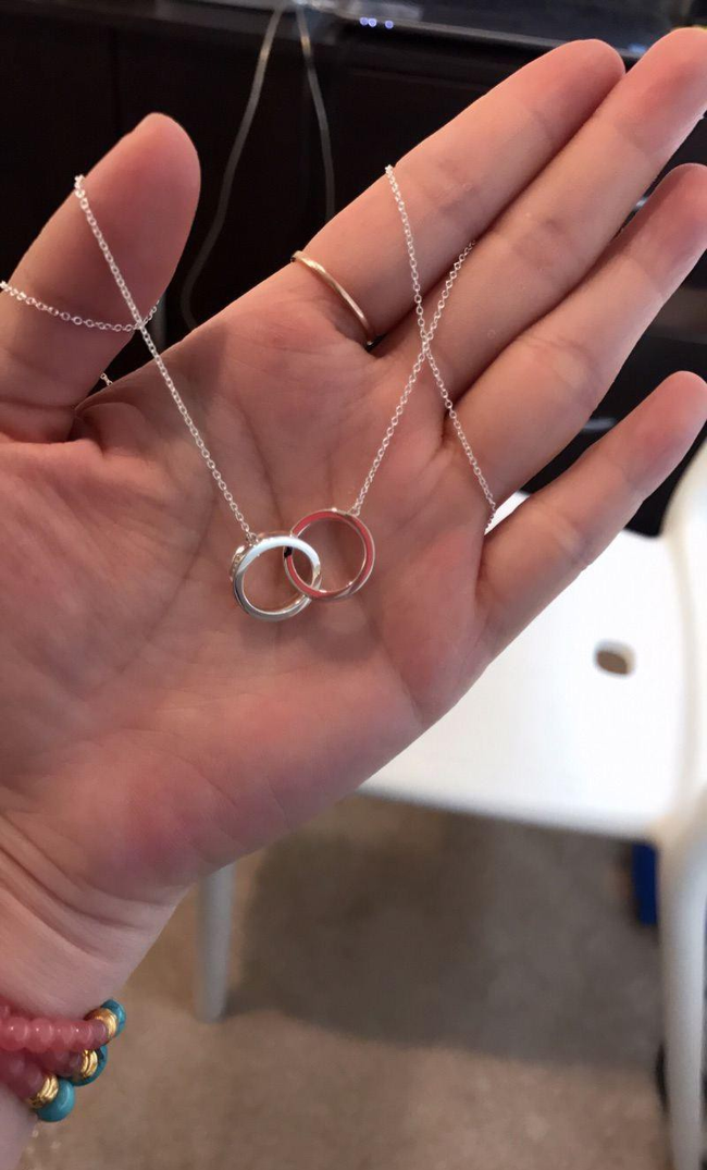 Qu&aacute; sợ với kiểu inbox để biết gi&aacute; của c&aacute;c shop online, ch&agrave;ng trai nghĩ ra kiểu hỏi gi&aacute; mới khiến chị em cười lăn l&oacute;c - Ảnh 2.