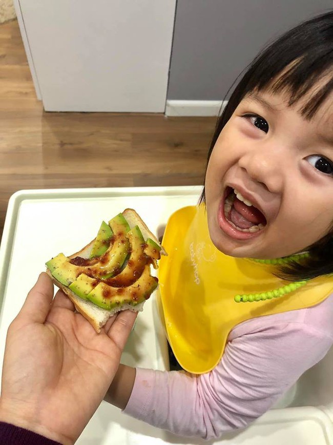 Cuối tuần của c&aacute;c hot mom: Hằng T&uacute;i đưa c&aacute;c con đi thị s&aacute;t tiến độ biệt thự mới, Huyền Baby sang chảnh ng&uacute;t ng&agrave;n - Ảnh 6.