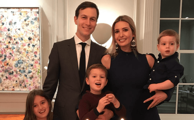Con g&aacute;i nổi tiếng nhất của Tổng thống Trump: Nhan sắc n&oacute;ng bỏng, l&agrave; hiện tượng của New York - Ảnh 13.