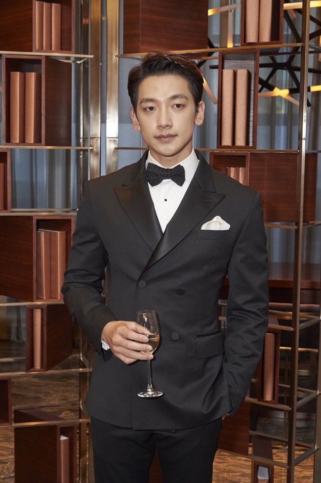 Đặt chồng của 3 mỹ nh&acirc;n Song Hye Kyo, Kim Tae Hee, Jeon Ji Hyun l&ecirc;n b&agrave;n c&acirc;n: Ch&ecirc;nh lệch từ gia thế tới ngoại h&igrave;nh - Ảnh 19.