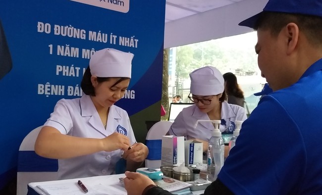 HLV Park Hang Seo chia sẻ kinh nghiệm nâng cao sức khỏe của bản thân trong ngày phát động Chương trình Sức khỏe Việt Nam - Ảnh 7. HLV Park Hang Seo chia sẻ kinh nghiệm nâng cao sức khỏe của bản thân trong ngày phát động Chương trình Sức khỏe Việt Nam - Ảnh 7.