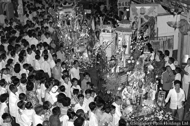 H&igrave;nh ảnh người Singapore đ&oacute;n Tết &acirc;m lịch trong qu&aacute; khứ v&agrave; hiện tại - Ảnh 8.