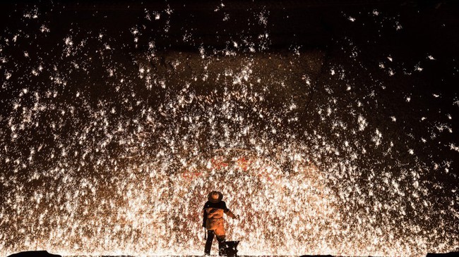 CNN bầu chọn 12 h&igrave;nh ảnh Tết Nguy&ecirc;n Đ&aacute;n tr&ecirc;n khắp thế giới, Việt Nam g&oacute;p mặt với khung cảnh giản dị th&acirc;n quen - Ảnh 2.