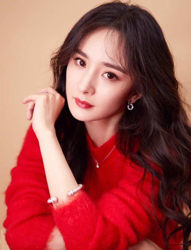 Những lời ch&uacute;c nhuộm đỏ Weibo m&ugrave;ng 1 Tết của Angela Baby, Dương Mịch c&ugrave;ng d&agrave;n sao đ&igrave;nh đ&aacute;m Cbiz - Ảnh 4.