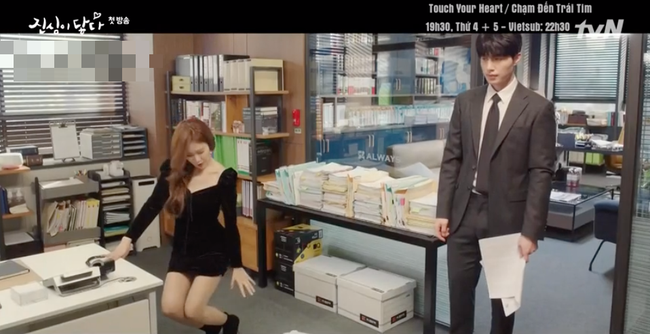 Chạm đến tr&aacute;i tim: Lee Dong Wook cực phũ, tuy&ecirc;n bố th&iacute;ch phụ nữ nhưng chắc chắn kh&ocirc;ng th&iacute;ch Yoo In Na - Ảnh 6.