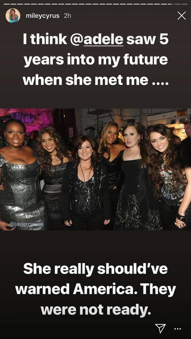 Bỗng nhi&ecirc;n Miley Cyrus lại nhớ qu&aacute; khứ đến lạ, đăng ảnh hồi c&ograve;n th&acirc;n Taylor Swift v&agrave; h&ocirc;n cả Katy Perry - Ảnh 20.