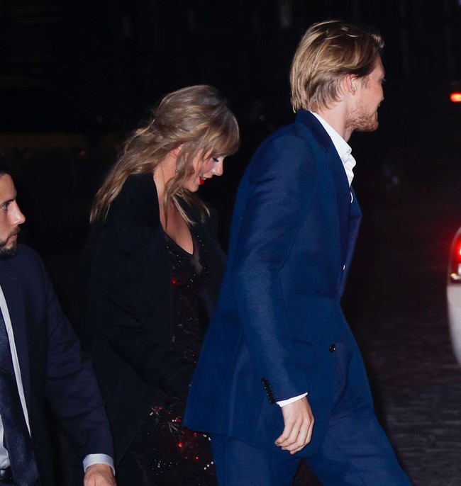 Sau danh s&aacute;ch t&igrave;nh cũ d&agrave;i như sớ, đ&acirc;y rất c&oacute; thể l&agrave; người cuối c&ugrave;ng của Taylor Swift? - Ảnh 3.