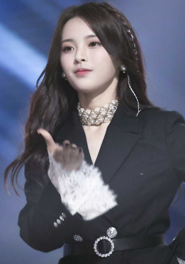 100 gương mặt đẹp nhất ch&acirc;u &Aacute;: Lisa bỏ xa Angela Baby - Song Hye Kyo, HH Đặng Thu Thảo v&agrave; Ngọc Trinh bất ngờ lọt top - Ảnh 3.