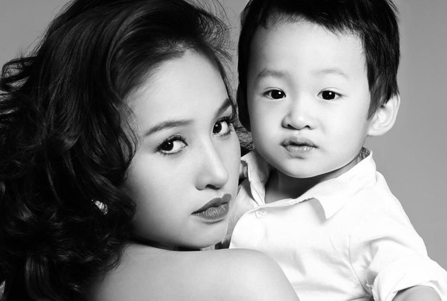 Lỡ viết hai chữ bố mẹ rồi lại gạch đi v&igrave; nhận ra bố mẹ kh&ocirc;ng thể đứng cạnh nhau, nhật k&yacute; của con trai V&acirc;n Hugo g&acirc;y x&uacute;c động mạnh - Ảnh 3.