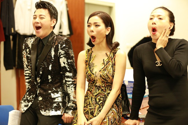 Lệ Quy&ecirc;n khiến mọi người cười thả phanh khi l&agrave;m điều n&agrave;y với Phan Anh - Ảnh 3.