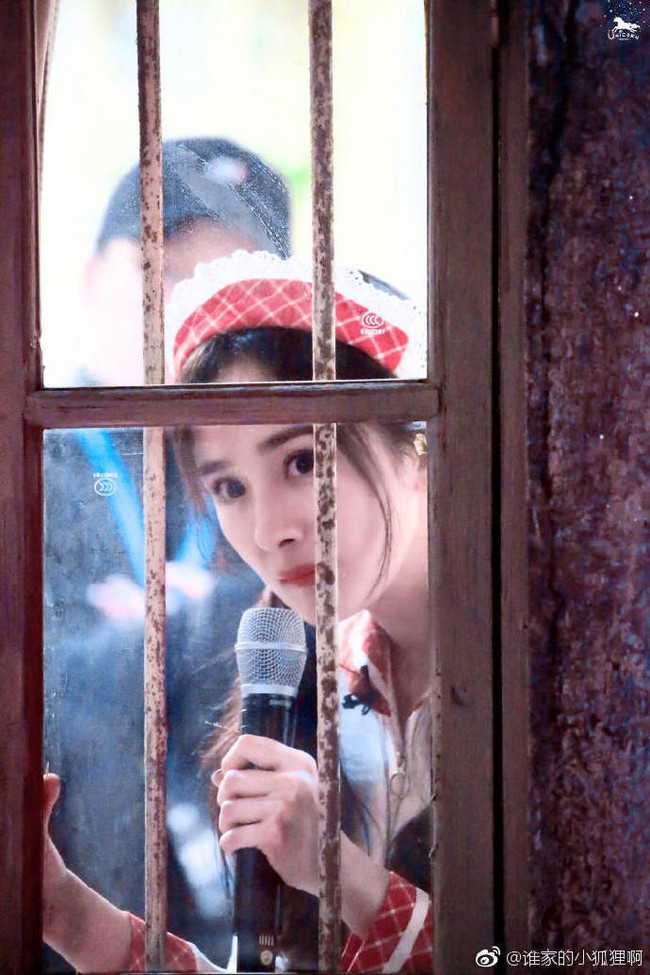 Mặc l&ugrave;m x&ugrave;m t&igrave;nh &aacute;i, Dương Mịch đang hot nhất MXH nhờ h&oacute;a th&acirc;n th&agrave;nh n&agrave;ng hầu g&aacute;i v&ocirc; c&ugrave;ng xinh đẹp - Ảnh 2.