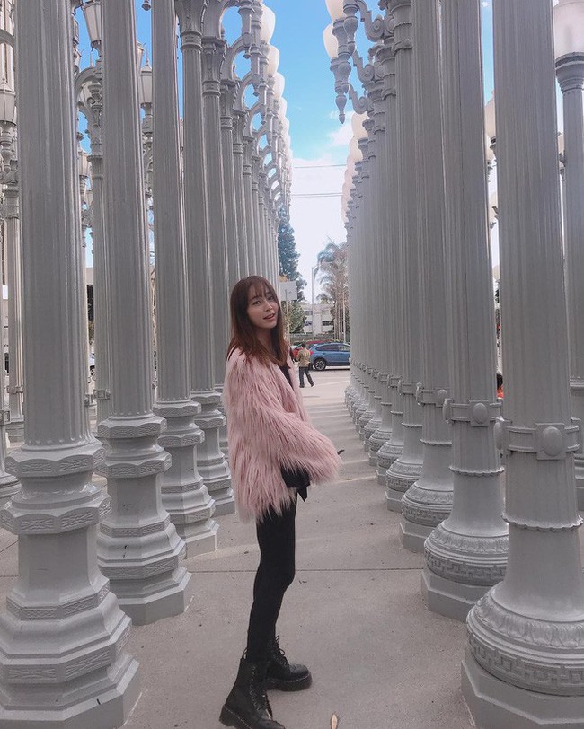 Khi Song Hye Kyo đau đầu v&igrave; bị đồn ly h&ocirc;n, t&igrave;nh cũ khoe ảnh hạnh ph&uacute;c b&ecirc;n mỹ nh&acirc;n Vườn sao băng v&agrave; con nhỏ - Ảnh 3.