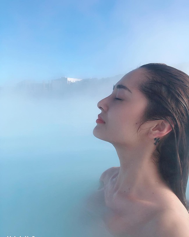 Loạt trải nghiệm du lịch si&ecirc;u đỉnh của d&agrave;n mỹ nh&acirc;n Việt trong thời gian qua: Minh Hằng thu&ecirc; trực trăng đến vực thẳm lớn h&agrave;ng đầu tr&aacute;i đất - Ảnh 19.