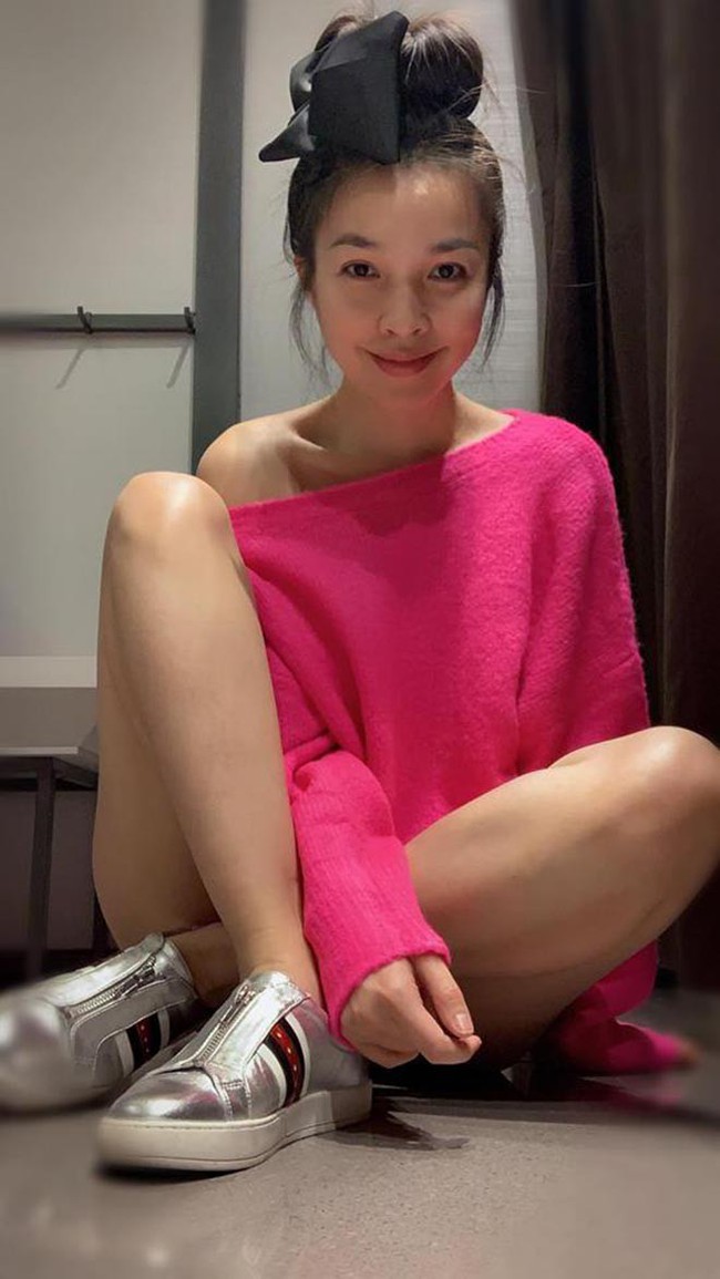 Cuộc sống của Hiền Thục ở tuổi 38: Nghiện đeo nơ, v&oacute;c d&aacute;ng mảnh mai kh&oacute; tin - Ảnh 6.