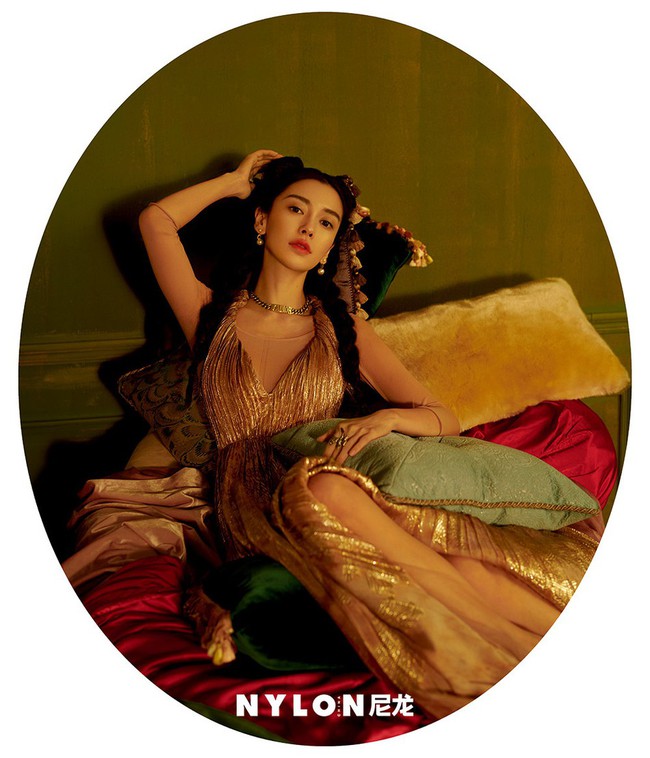 Angelababy t&aacute;i xuất với diện mạo cực kh&aacute;c lạ sau khi l&agrave;m r&otilde; chuyện ly h&ocirc;n với Huỳnh Hiểu Minh - Ảnh 4.