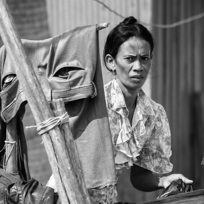 Nh&agrave; văn Nguyễn Ngọc Tư viết về ng&agrave;y 8/3: Phụ nữ tự tại v&agrave; tự trọng kh&ocirc;ng phải ngồi chờ được tặng qu&agrave;! - Ảnh 4.