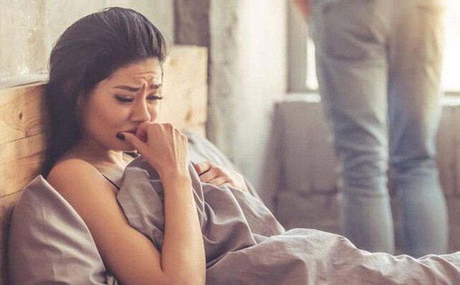 Vợ trẻ đẹp b&oacute;c phốt chồng gi&agrave;, chiều hết mức vẫn đi cặp k&egrave; với nh&acirc;n vi&ecirc;n, nhưng m&agrave;n điều tra t&igrave;nh địch của c&ocirc; vợ mới g&acirc;y tranh c&atilde;i - Ảnh 2.