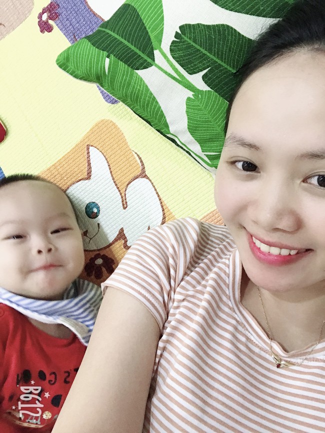 Con nhìn thấy đồ ăn là mắt sáng lên và loạt bí quyết cực chất rèn kỹ năng ăn uống chủ động, vui vẻ cho con từ nhỏ của mẹ 9X - Ảnh 5. Con nhìn thấy đồ ăn là mắt sáng lên và loạt bí quyết cực chất rèn kỹ năng ăn uống chủ động, vui vẻ cho con từ nhỏ của mẹ 9X - Ảnh 5.