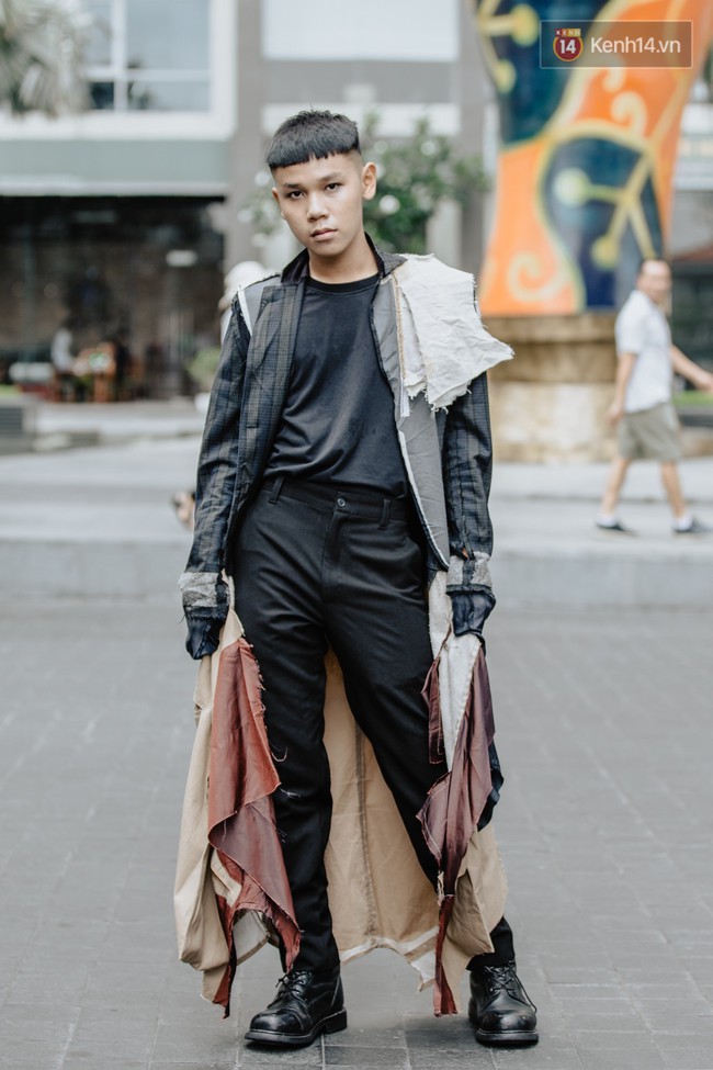 Street style ng&agrave;y 2 của Tuần lễ Thời trang: Nh&oacute;m bạn trẻ &ldquo;mặc dị&rdquo; đ&atilde; dần cạn chi&ecirc;u? - Ảnh 6.