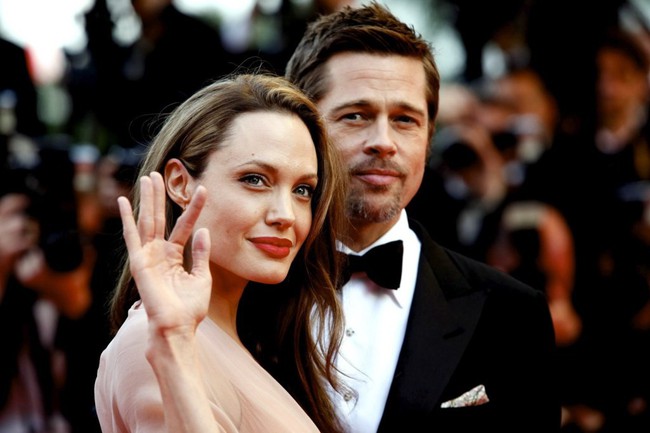 Angelina Jolie v&agrave; Brad Pitt được kh&ocirc;i phục t&igrave;nh trạng độc th&acirc;n sau gần 3 năm đ&agrave;m ph&aacute;n ly h&ocirc;n - Ảnh 2.