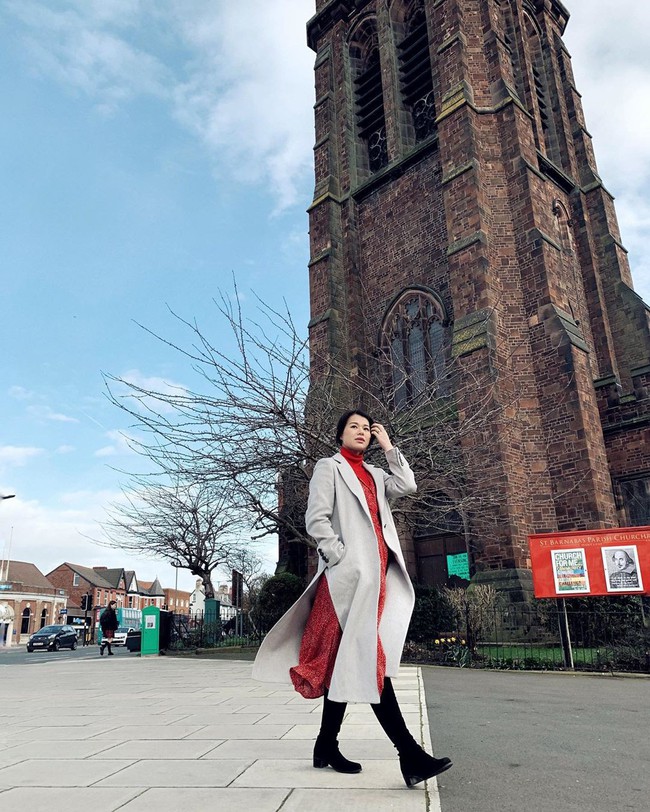 Chị em n&agrave;o cũng n&ecirc;n học hỏi Hồ Hạnh Nhi, bầu b&iacute; vẫn phải mặc thật đẹp v&agrave; thời thượng đến nhường n&agrave;y  - Ảnh 1.