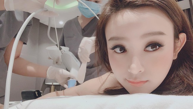 Cuối tuần của c&aacute;c hot mom: Huỳnh L&yacute; Đ&ocirc;ng Phương sắc sảo qu&yacute; ph&aacute;i, Hằng T&uacute;i nghi &aacute;n mang bầu tập 5? - Ảnh 7.