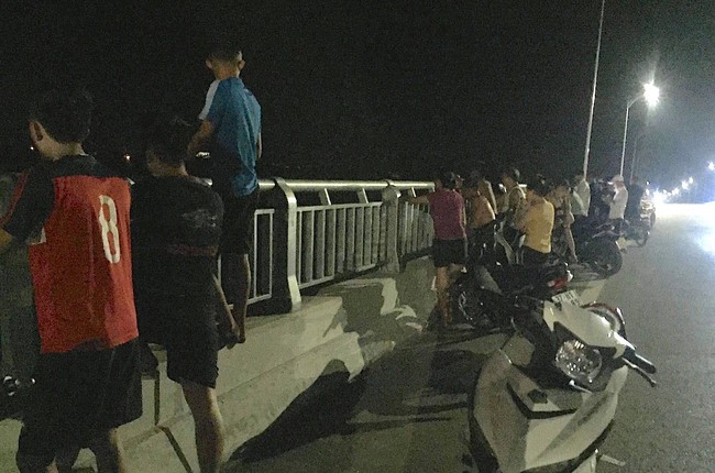 Nghệ An: Được nghỉ học rồi rủ nhau ra s&ocirc;ng tắm, 3 học sinh bị đuối nước thương t&acirc;m - Ảnh 2.