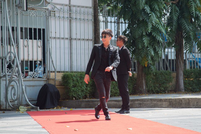 Hội &aacute;o đen Trấn Th&agrave;nh, Ninh Dương Lan Ngọc, Ng&ocirc; Kiến Huy xuất hiện ở tập mở m&agrave;n Running Man bản Việt: Fan ph&aacute;t sốt v&igrave; qu&aacute; ho&agrave;nh tr&aacute;ng! - Ảnh 7.