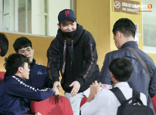 Con trai HLV Park Hang-seo sang Việt Nam v&agrave; tiết lộ những &aacute;p lực kh&ocirc;ng tưởng ở H&agrave;n Quốc - Ảnh 2.