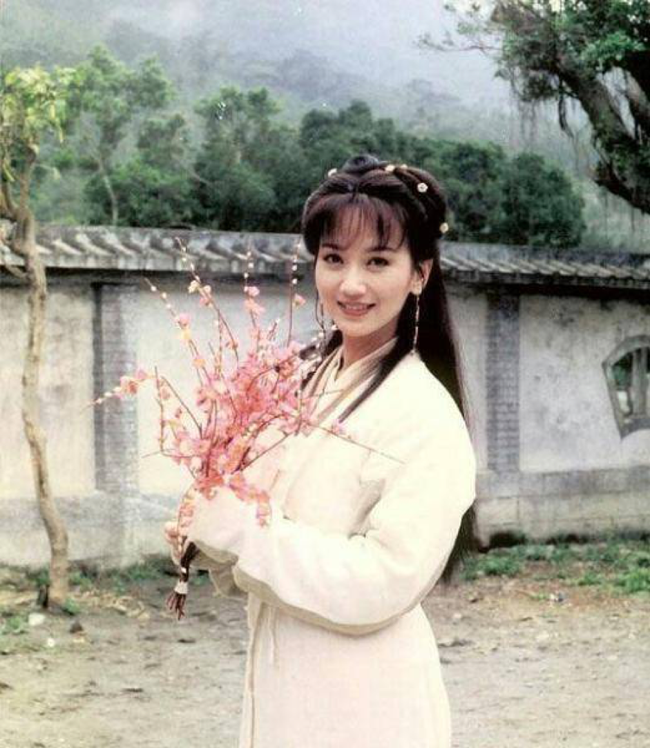 L&ecirc; Tư khiến chồng say đắm cung phụng, Trần Hảo lu mờ học tr&ograve; k&eacute;m gần 2 gi&aacute;p, tất cả l&agrave; nhờ nhan sắc hack tuổi kh&oacute; tin - Ảnh 18.