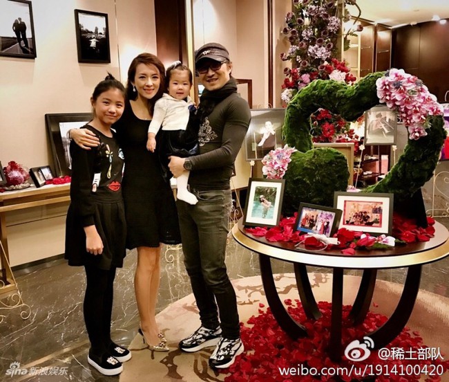 Con ri&ecirc;ng được cưng chiều nhất Trung Quốc của Chương Tử Di c&agrave;ng lớn c&agrave;ng xinh đẹp - Ảnh 1.