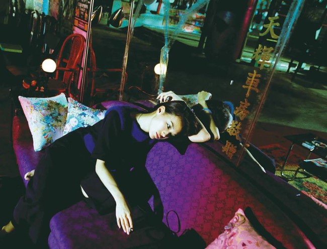 Bộ ảnh tuổi đời 18 năm đầy sexy v&agrave; hồi tưởng của Thư Kỳ v&agrave; Ng&ocirc; Ngạn Tổ g&acirc;y sốt: HongKong1 l&agrave; đ&acirc;y chứ đ&acirc;u! - Ảnh 7.