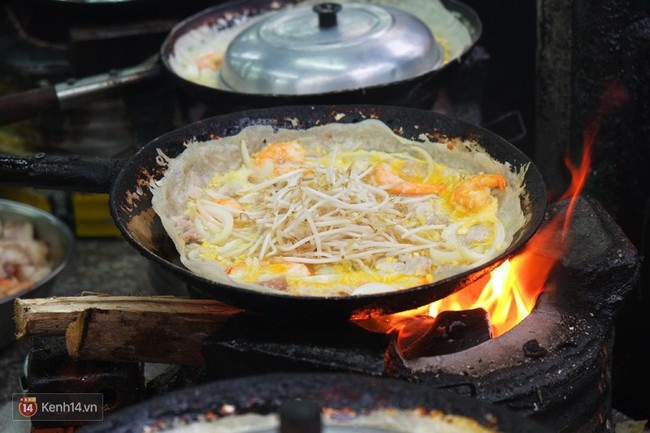 Người Việt ch&acirc;n phương v&agrave; h&agrave;i hước thế n&agrave;o, chỉ cần nh&igrave;n qua c&aacute;ch đặt t&ecirc;n c&aacute;c m&oacute;n b&aacute;nh sau - Ảnh 1.